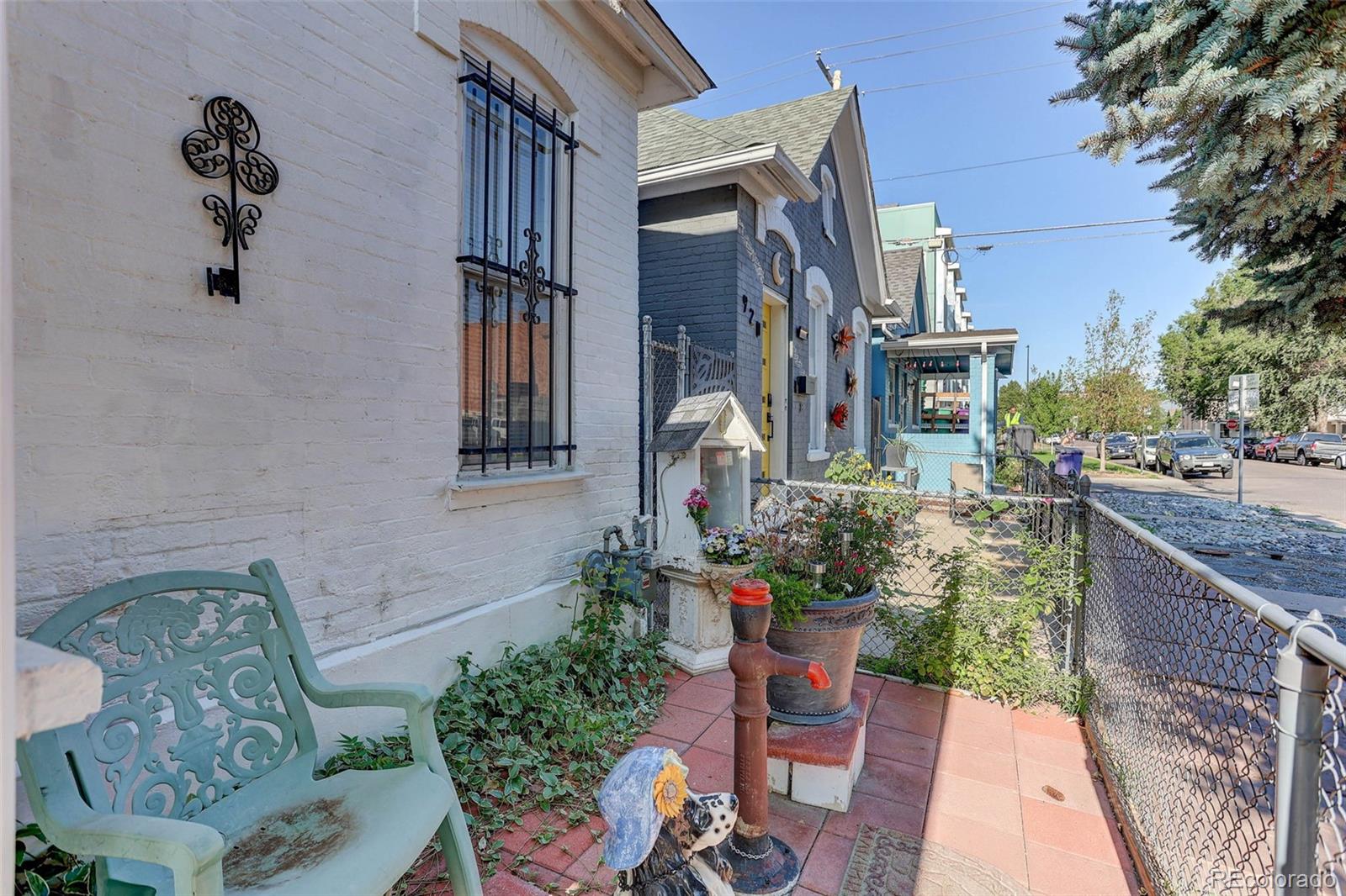 916 W 9th Avenue