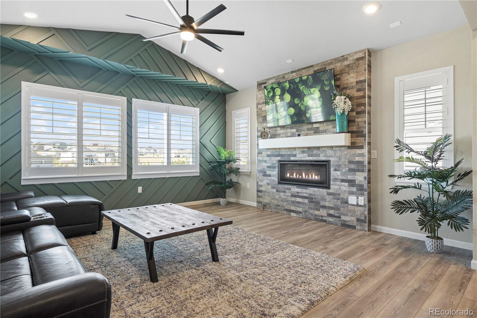 7153 S Waterloo Way