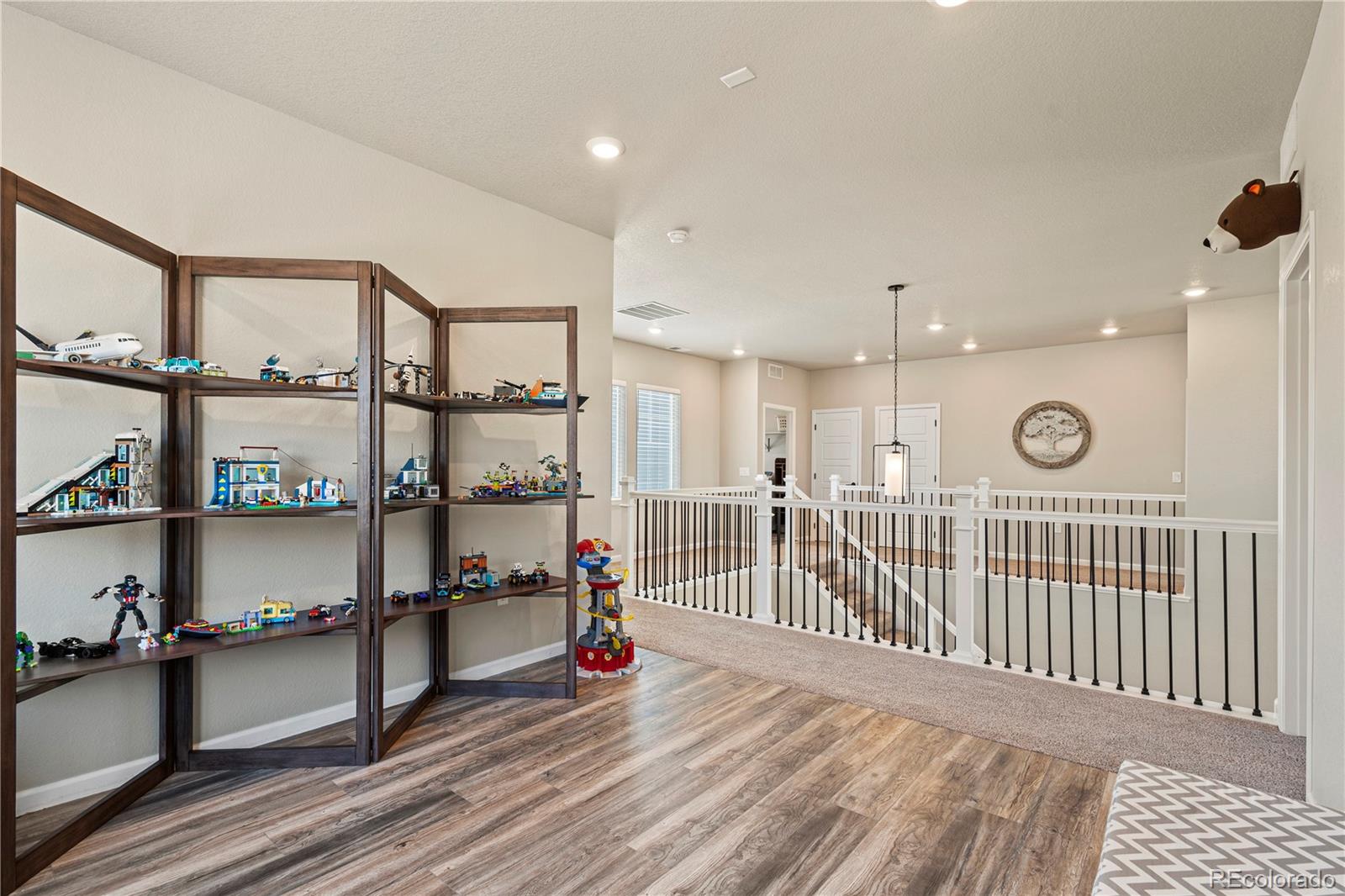 7153 S Waterloo Way
