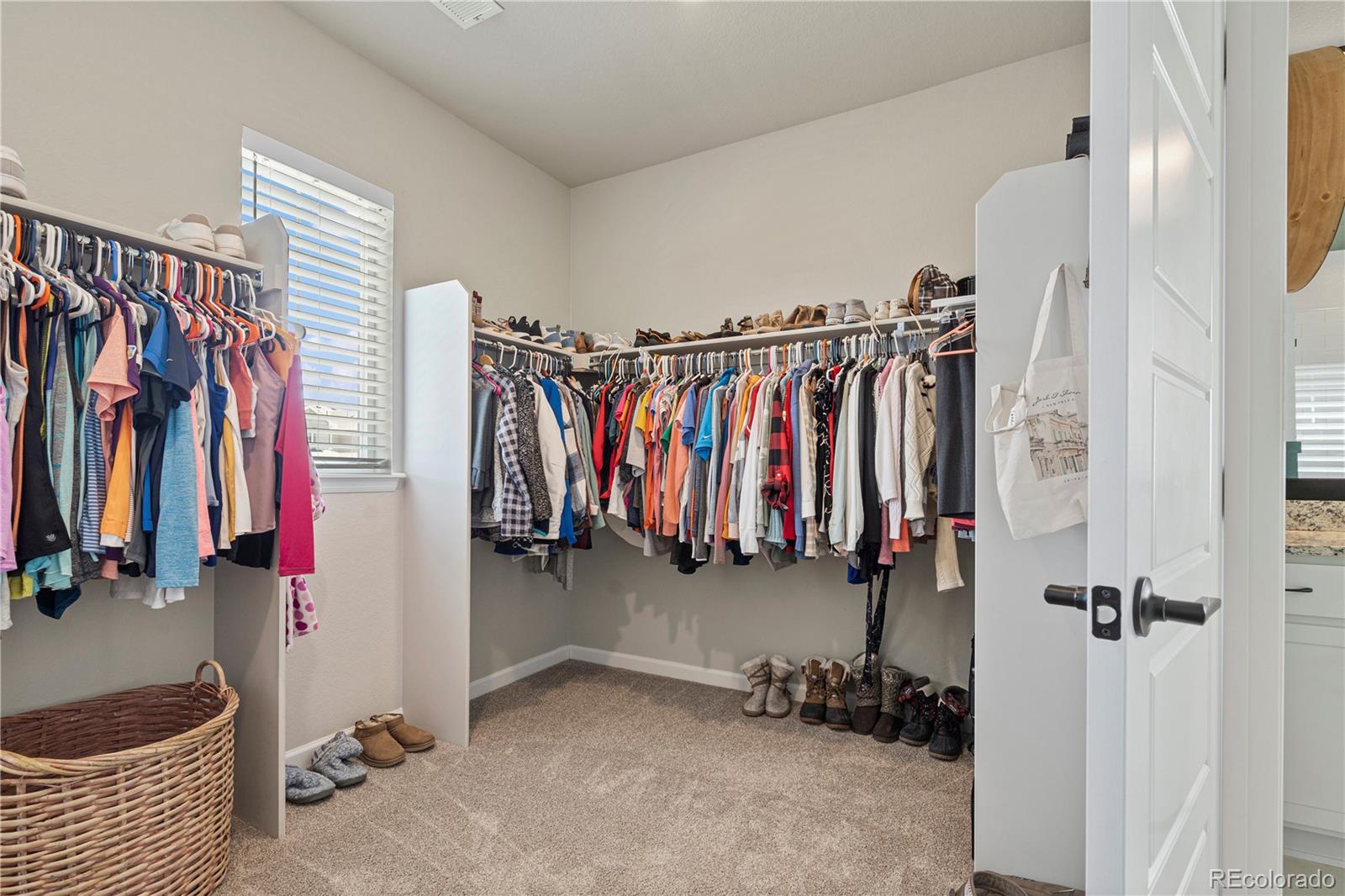 7153 S Waterloo Way
