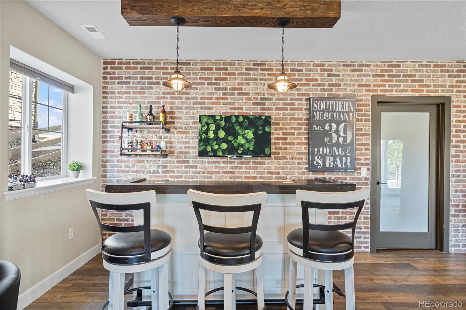 7153 S Waterloo Way