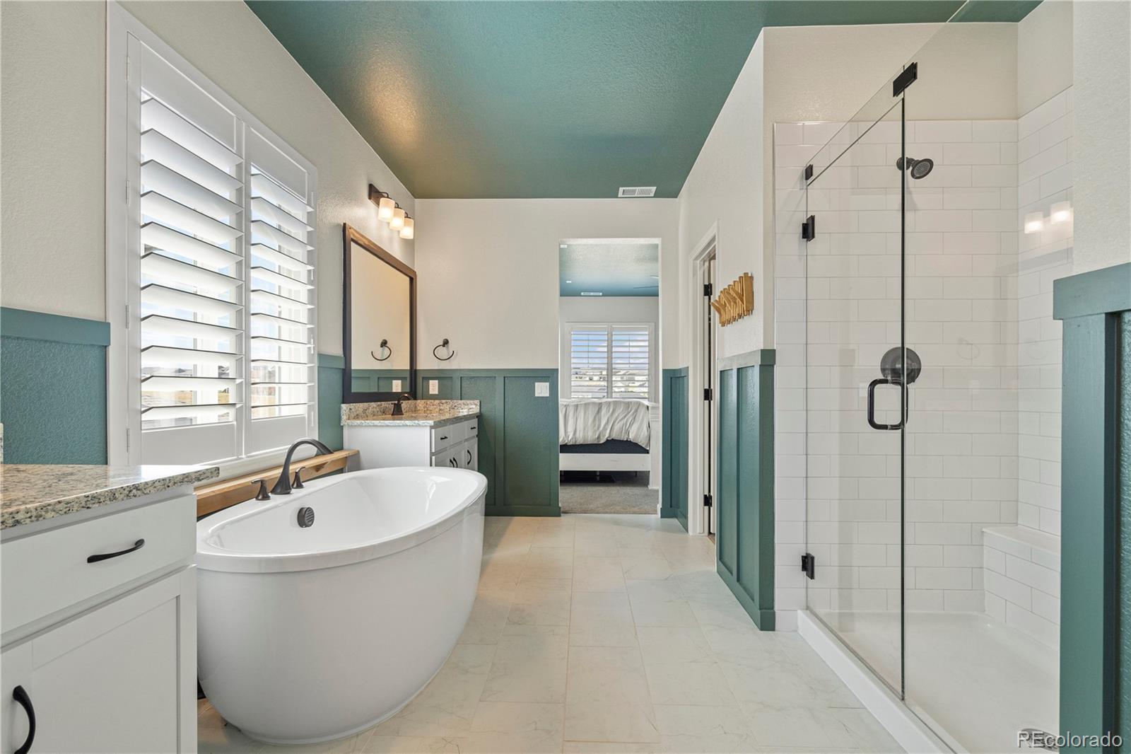 7153 S Waterloo Way