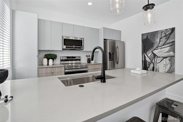 5128 W 26th Avenue Unit: 102