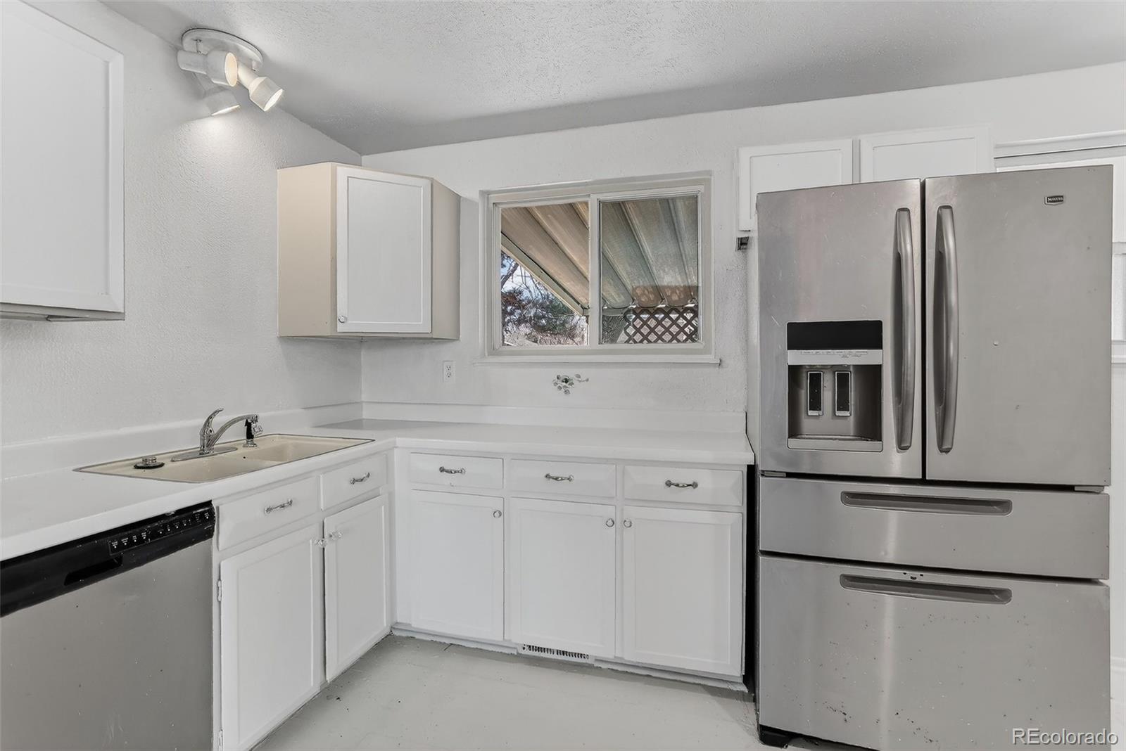 2117 S Wadsworth Boulevard