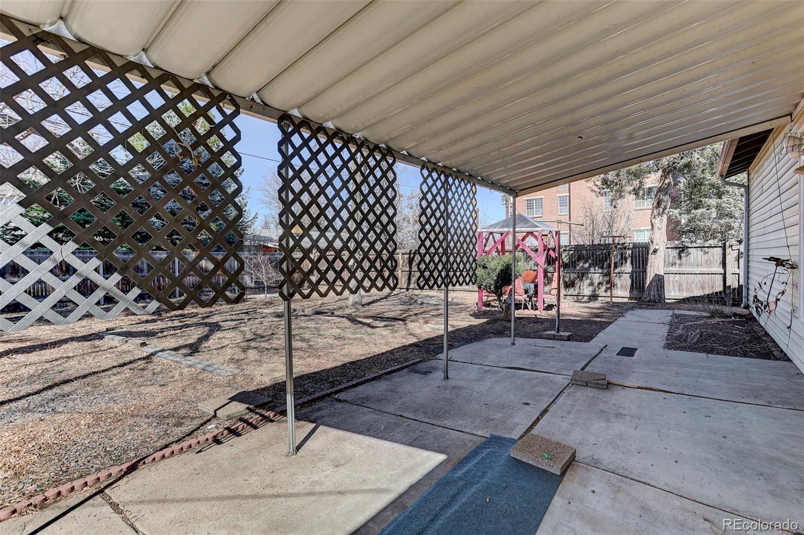 2117 S Wadsworth Boulevard