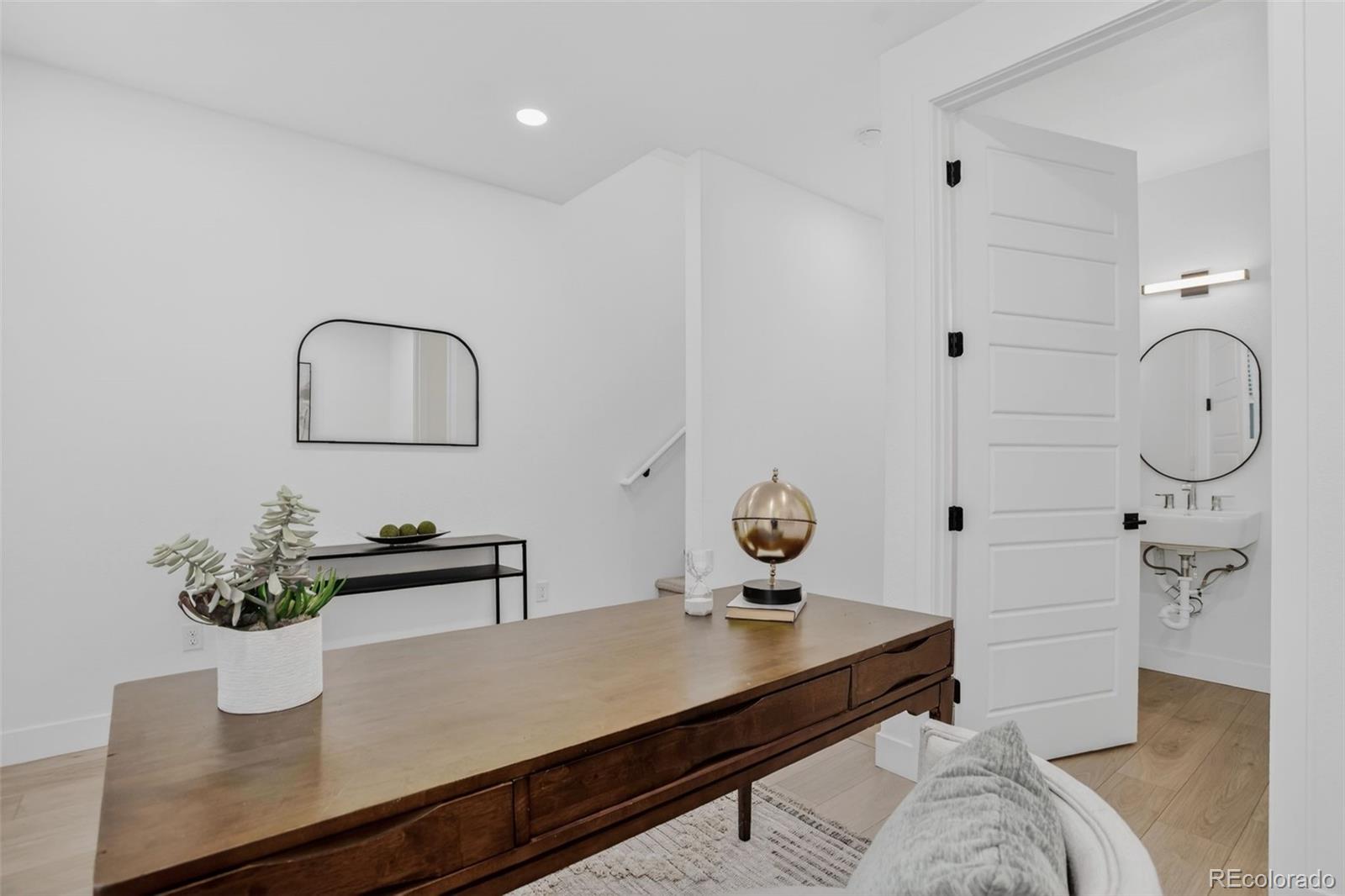 5128 W 26th Avenue Unit: 312