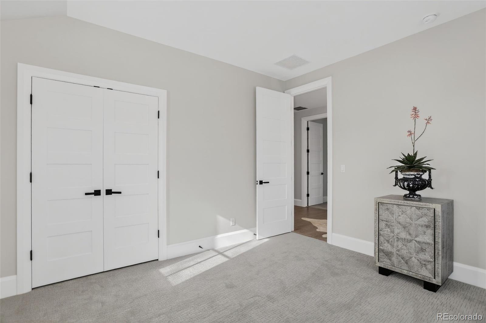 1295 S Garfield Street