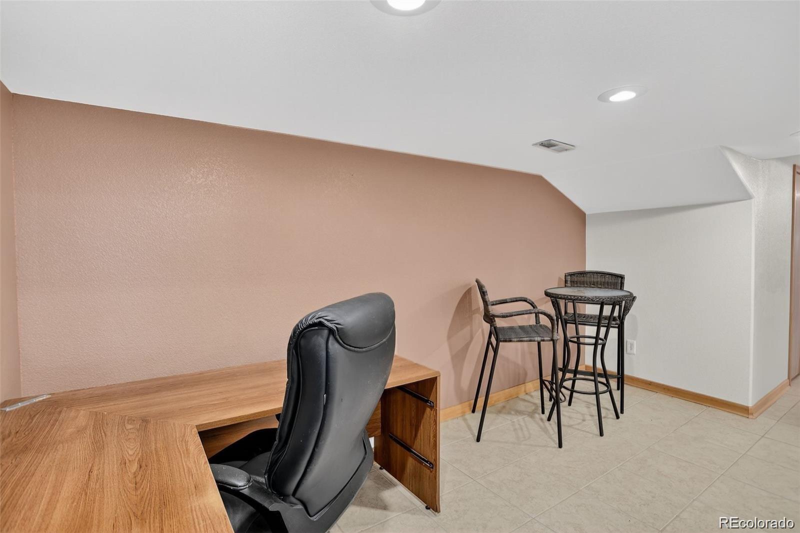 1131 S Chester Court