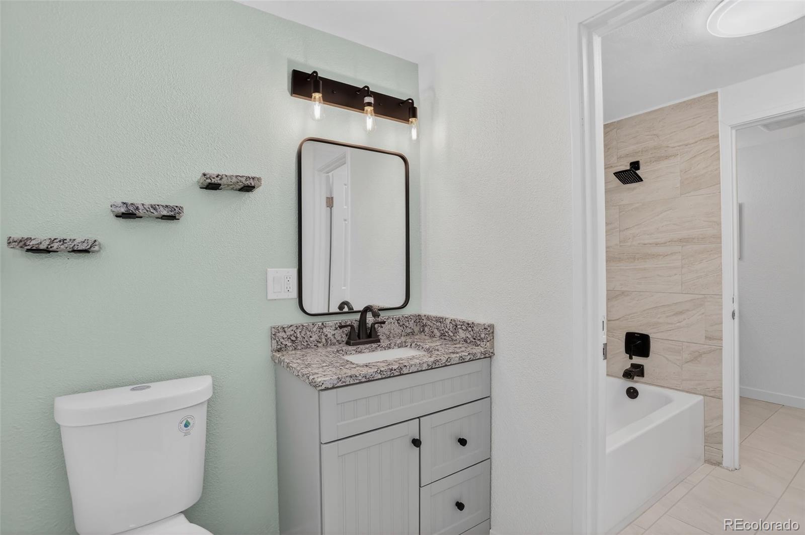 7335 E Quincy Avenue Unit: 104