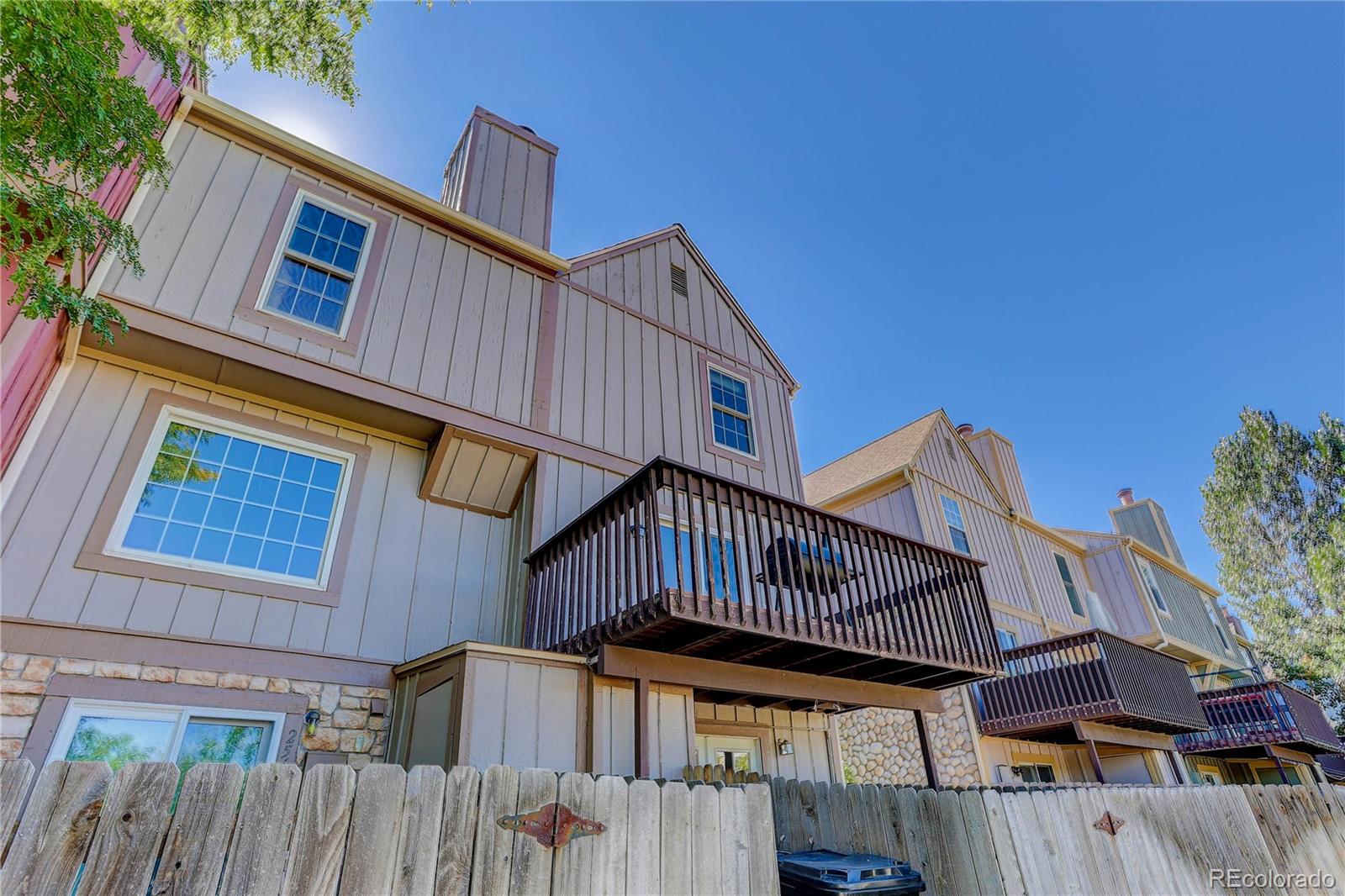 2561 E Nichols Circle