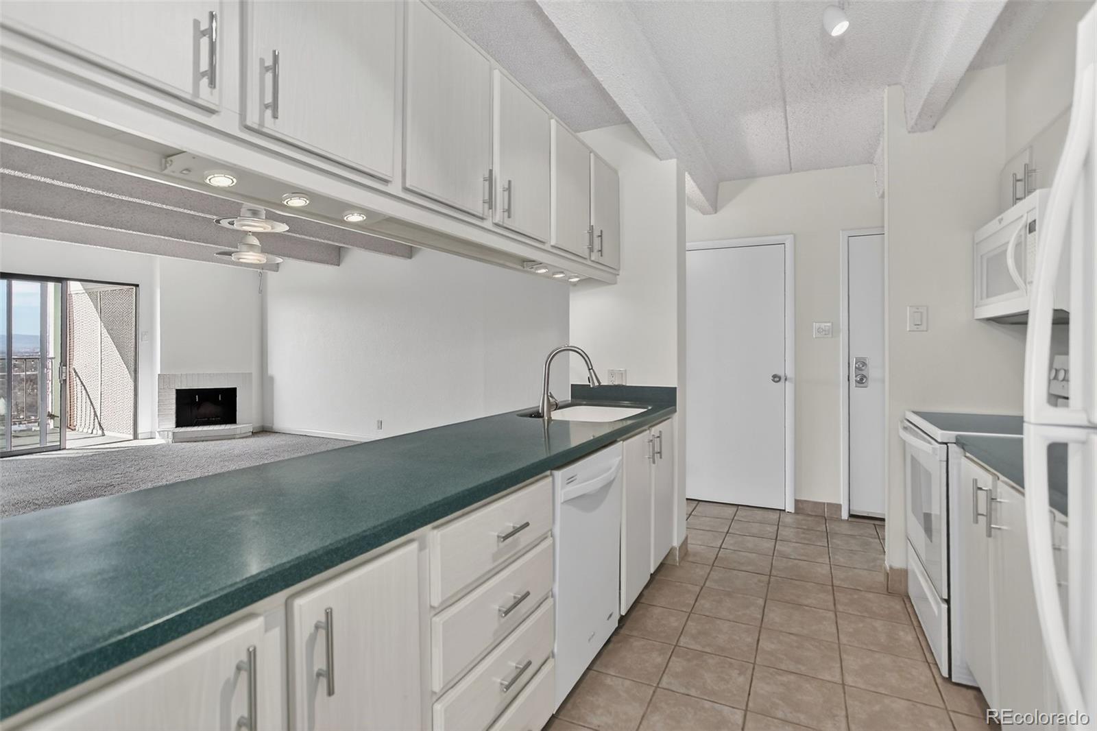 777 Washington Street Unit: 1004