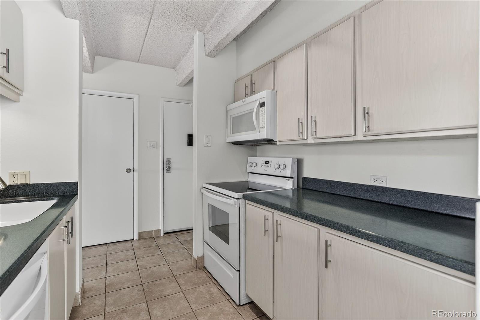 777 Washington Street Unit: 1004