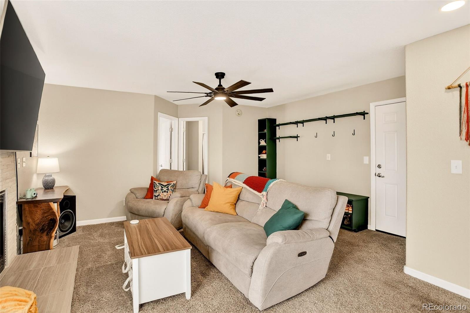 5491 S Versailles Street