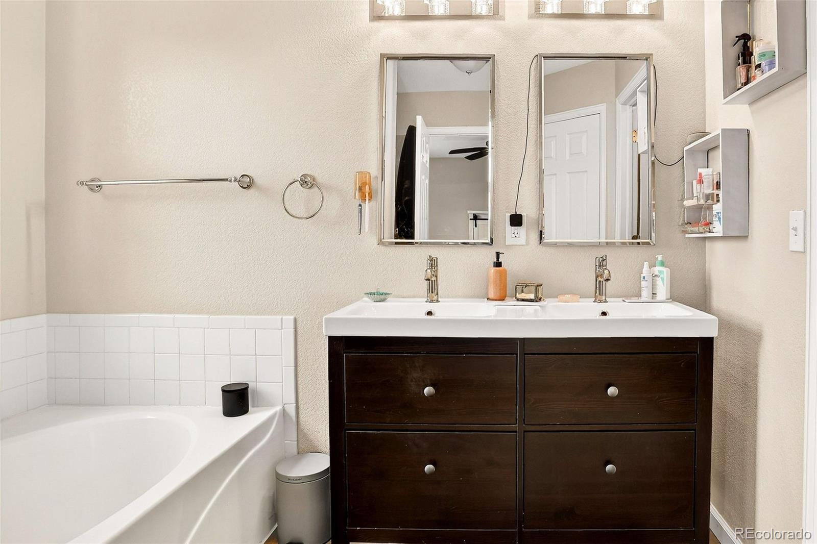 5491 S Versailles Street