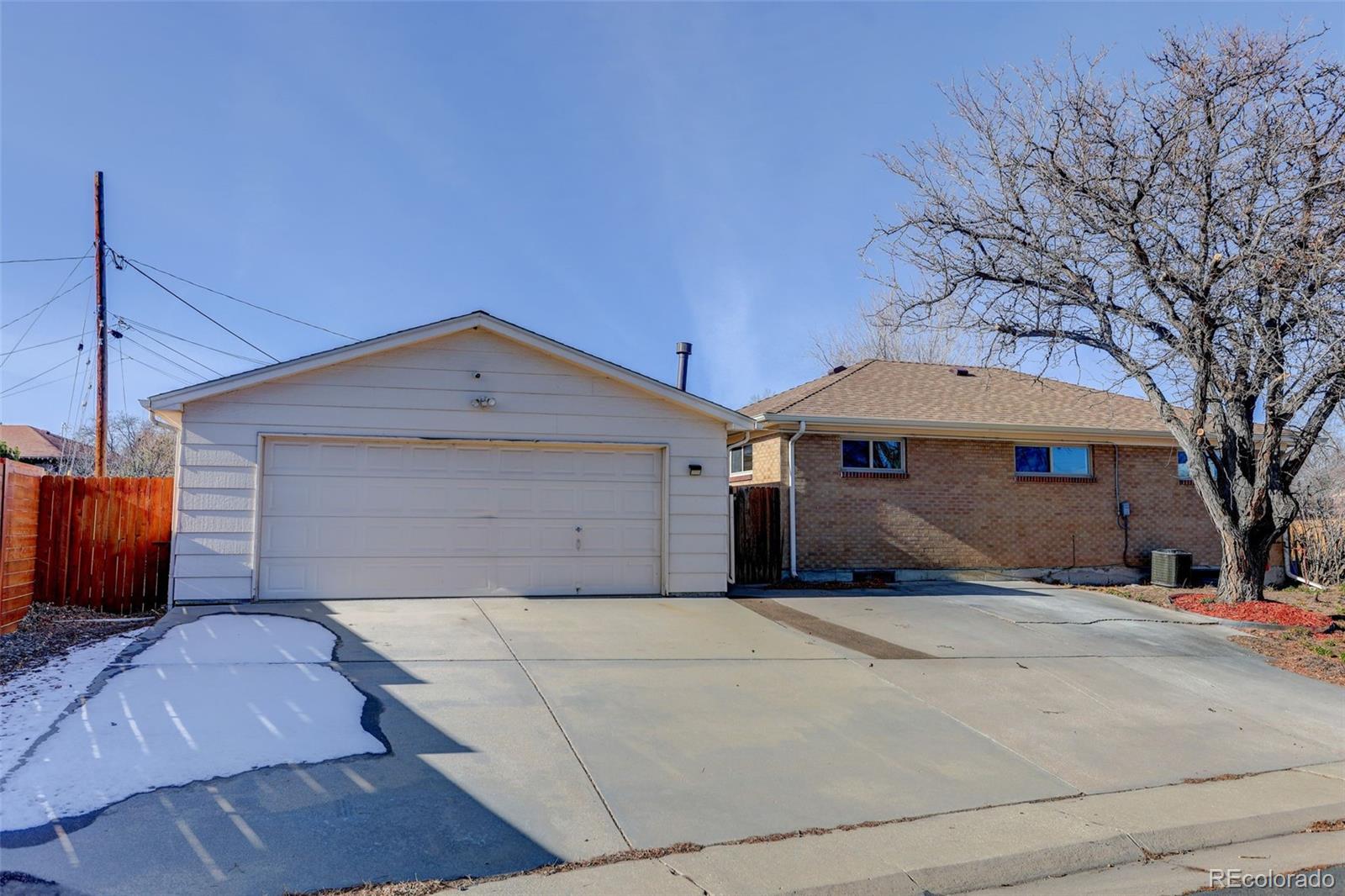 1502 E 110th Place