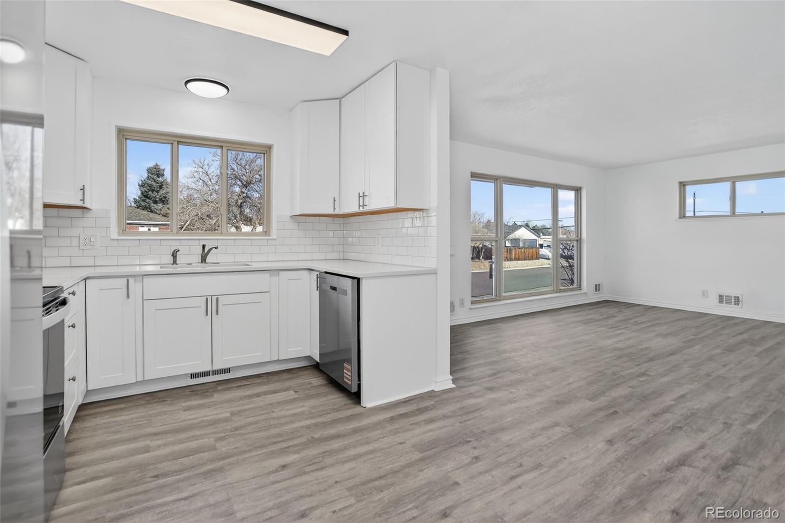 1502 E 110th Place