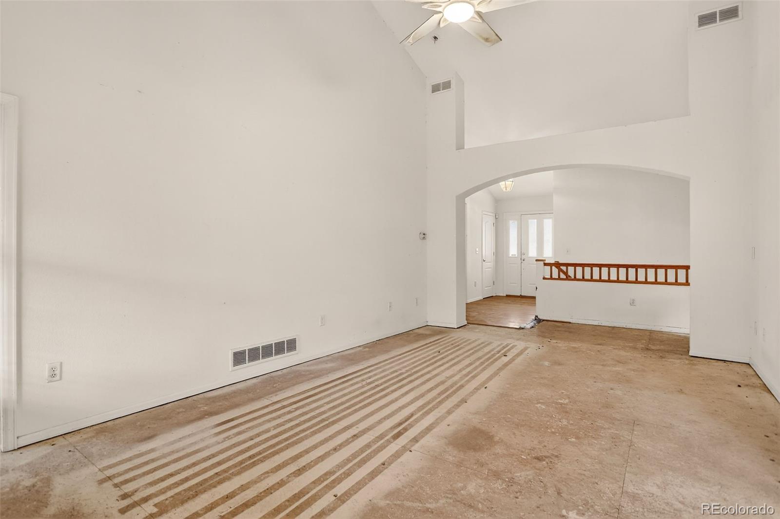2467 E 126th Loop