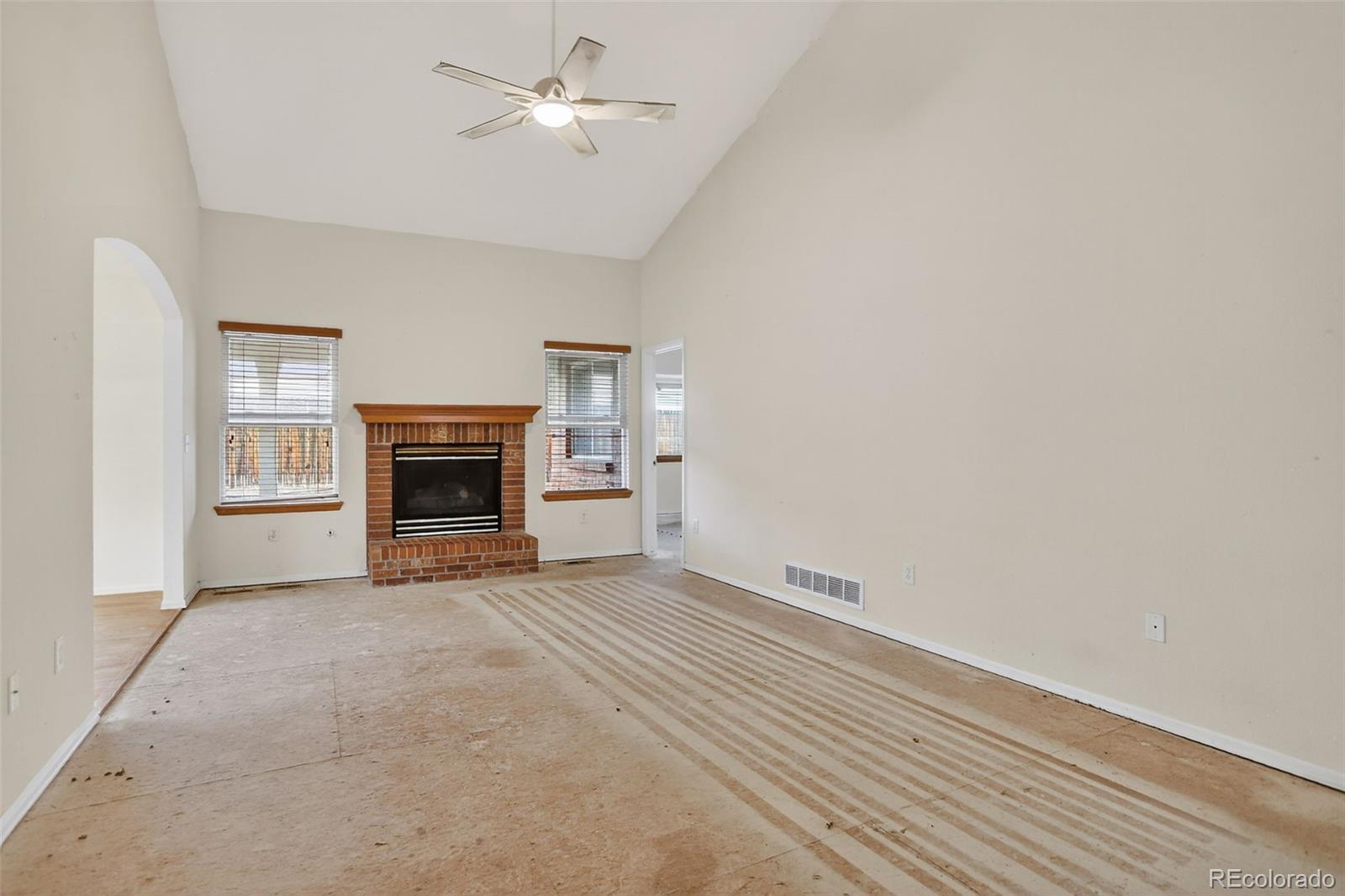 2467 E 126th Loop