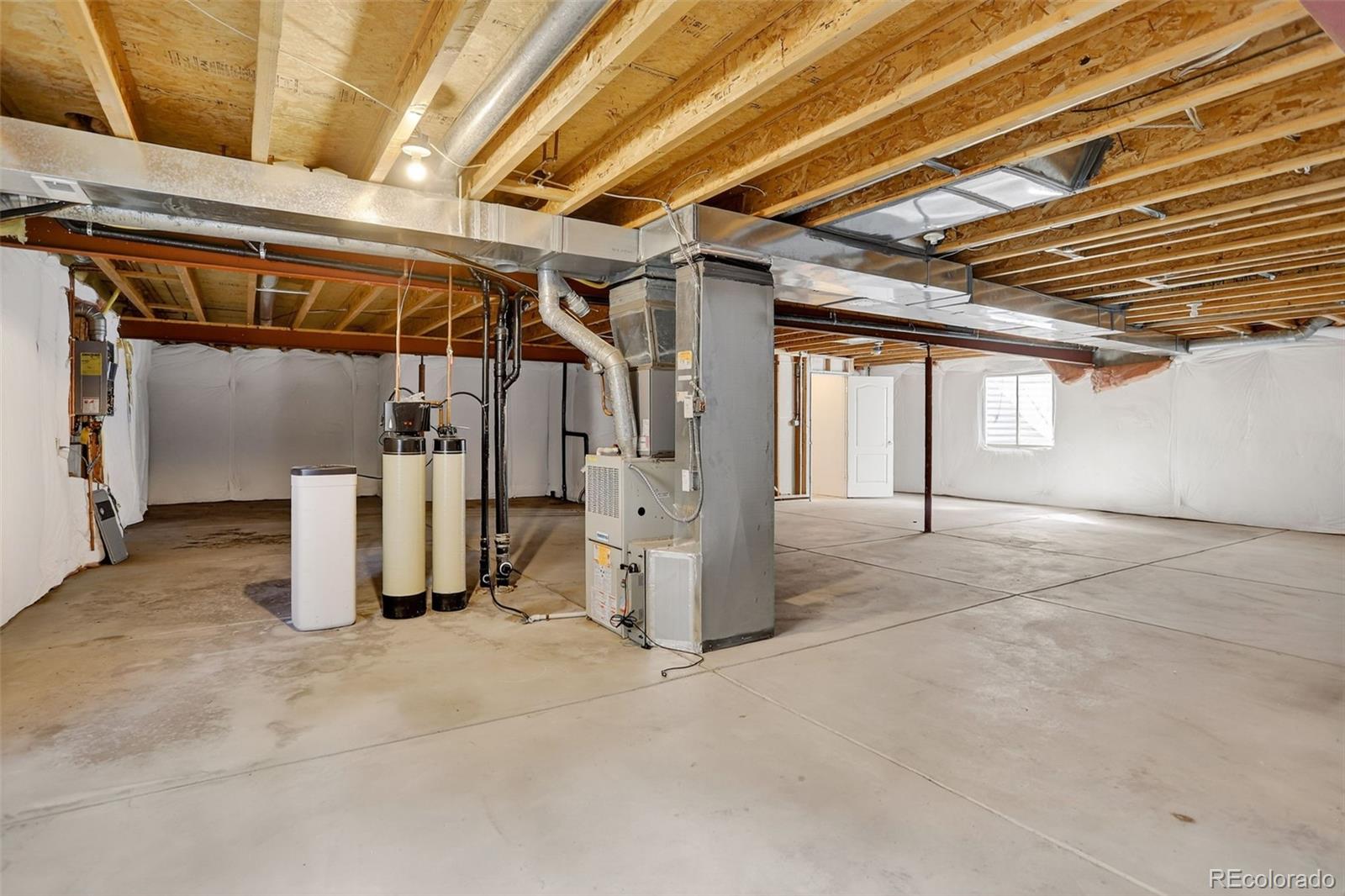 2467 E 126th Loop