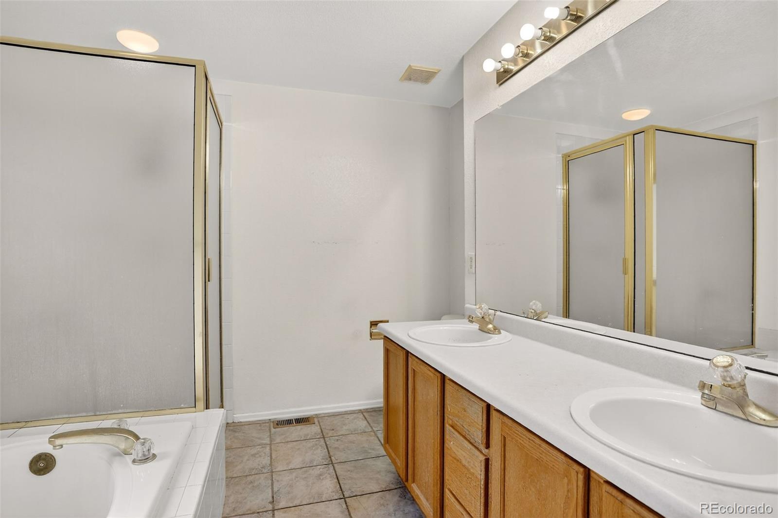 2467 E 126th Loop