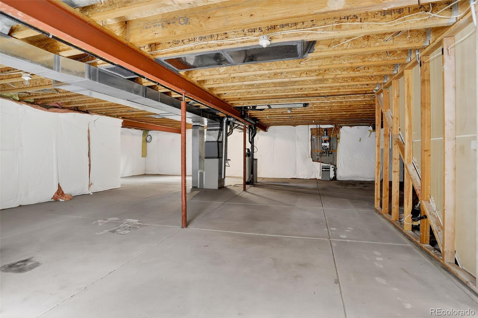 2467 E 126th Loop