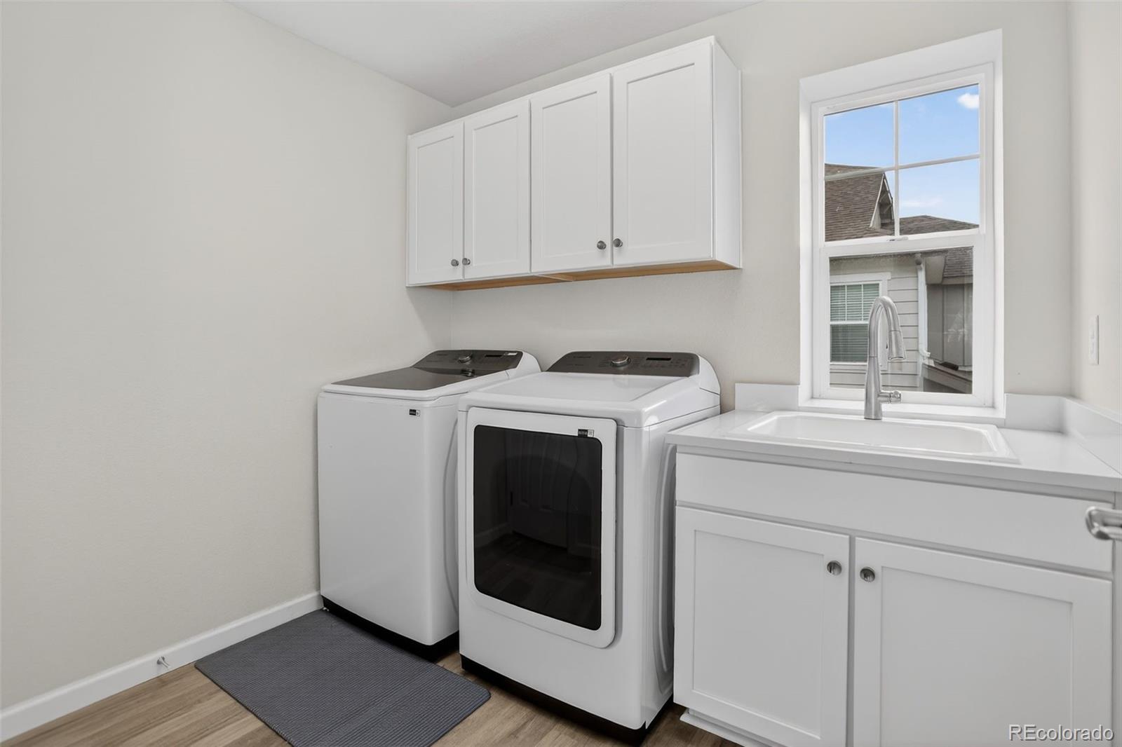 166 S Waterloo Street