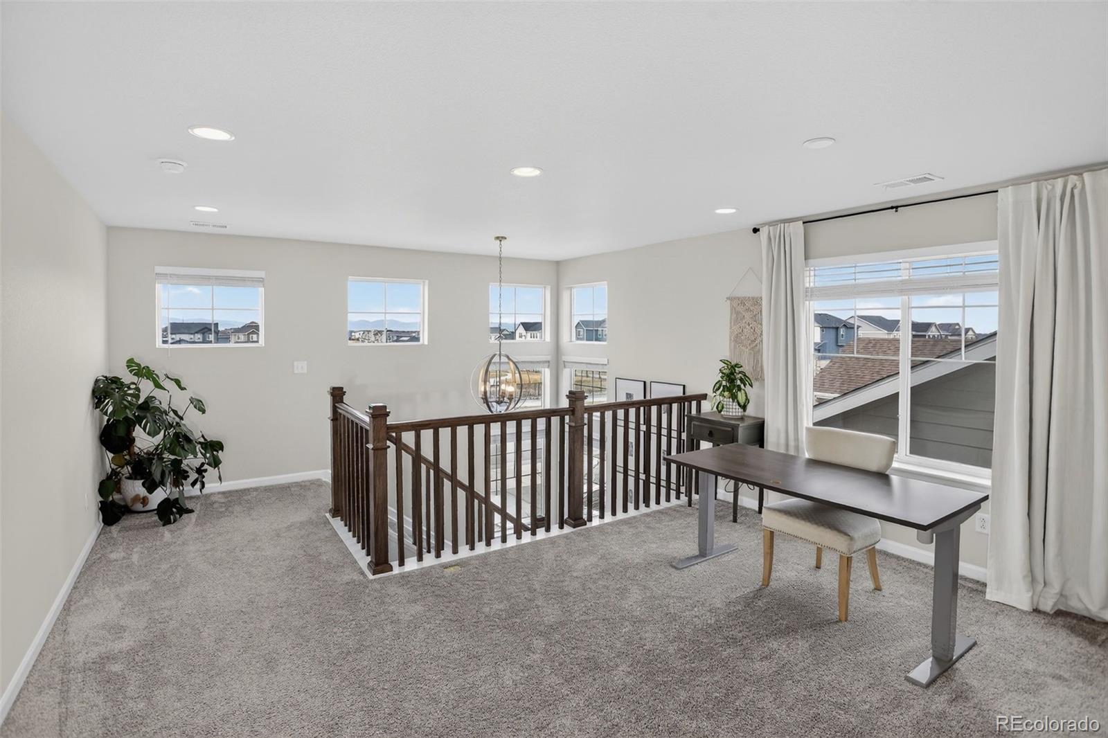 166 S Waterloo Street