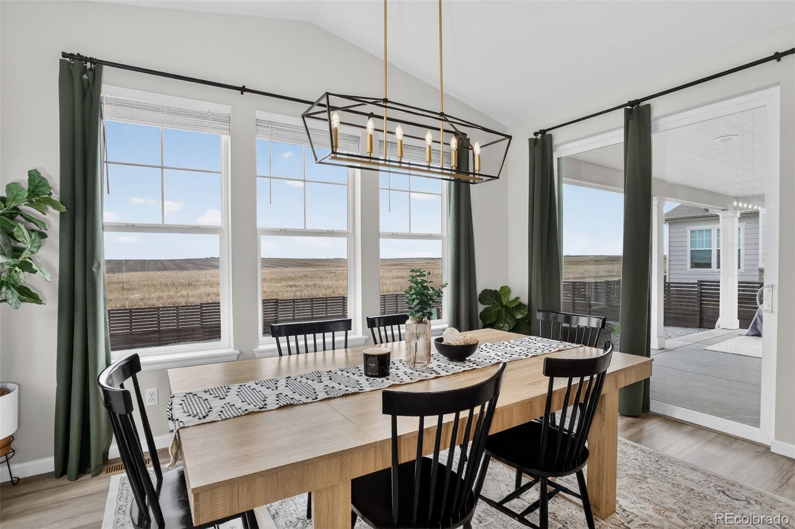 166 S Waterloo Street