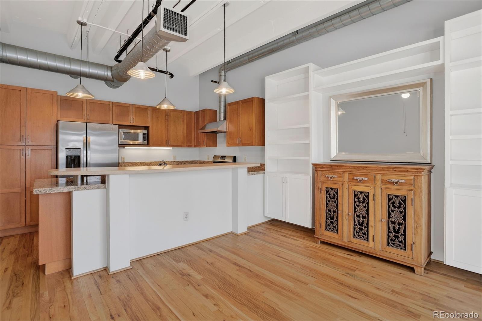 1800 Lawrence Street Unit: 207