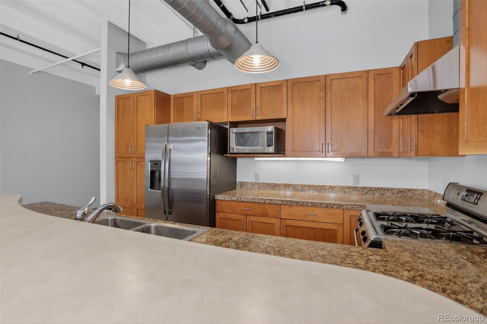 1800 Lawrence Street Unit: 207