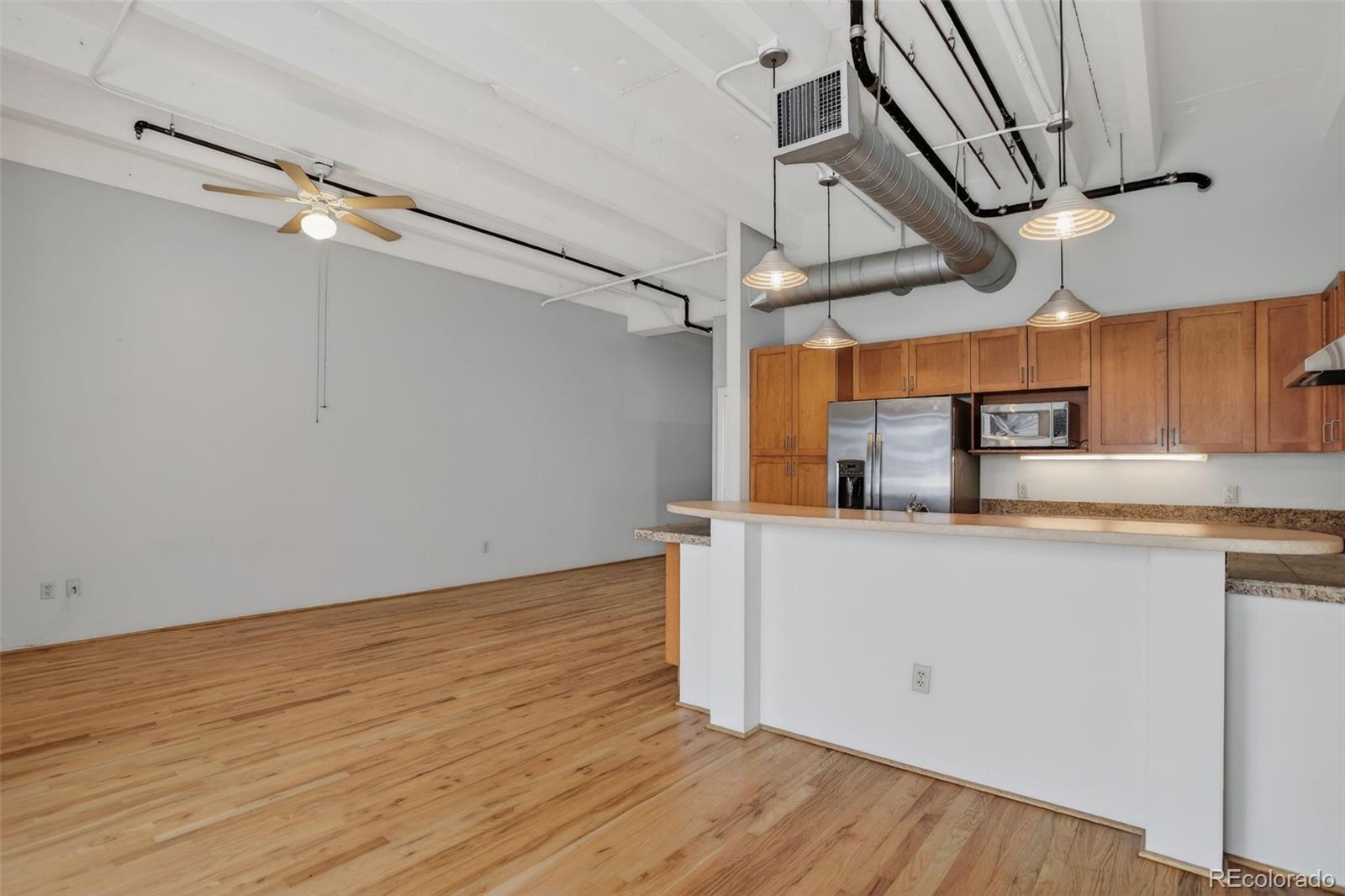 1800 Lawrence Street Unit: 207