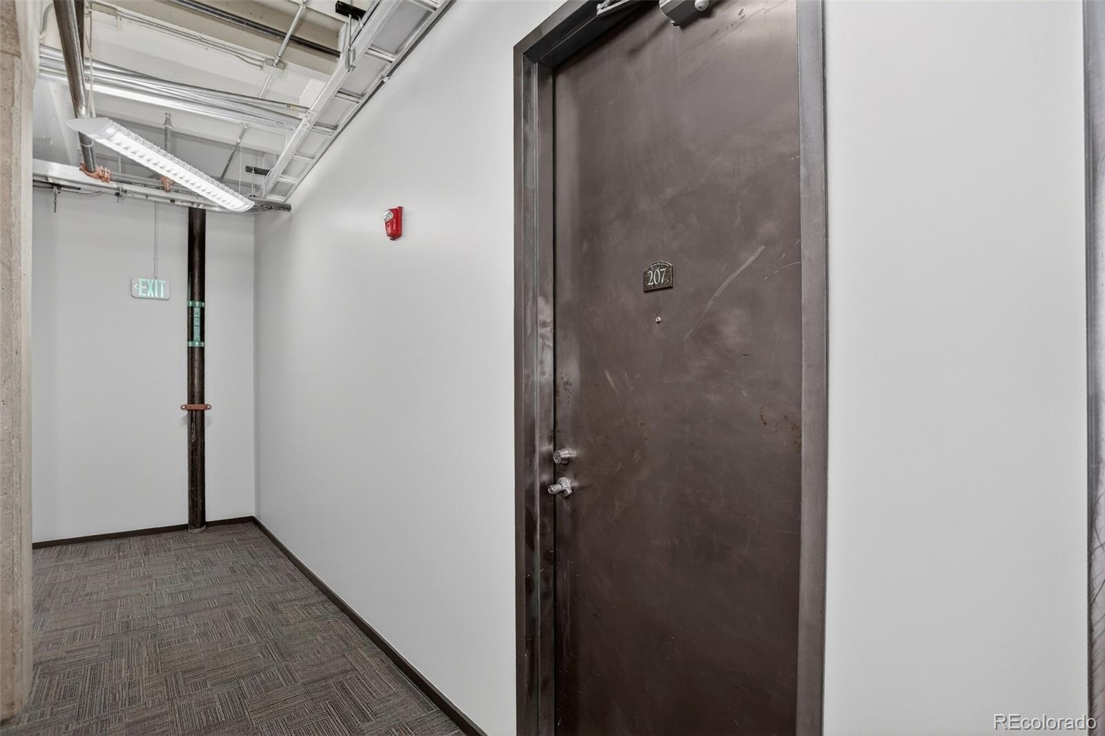 1800 Lawrence Street Unit: 207