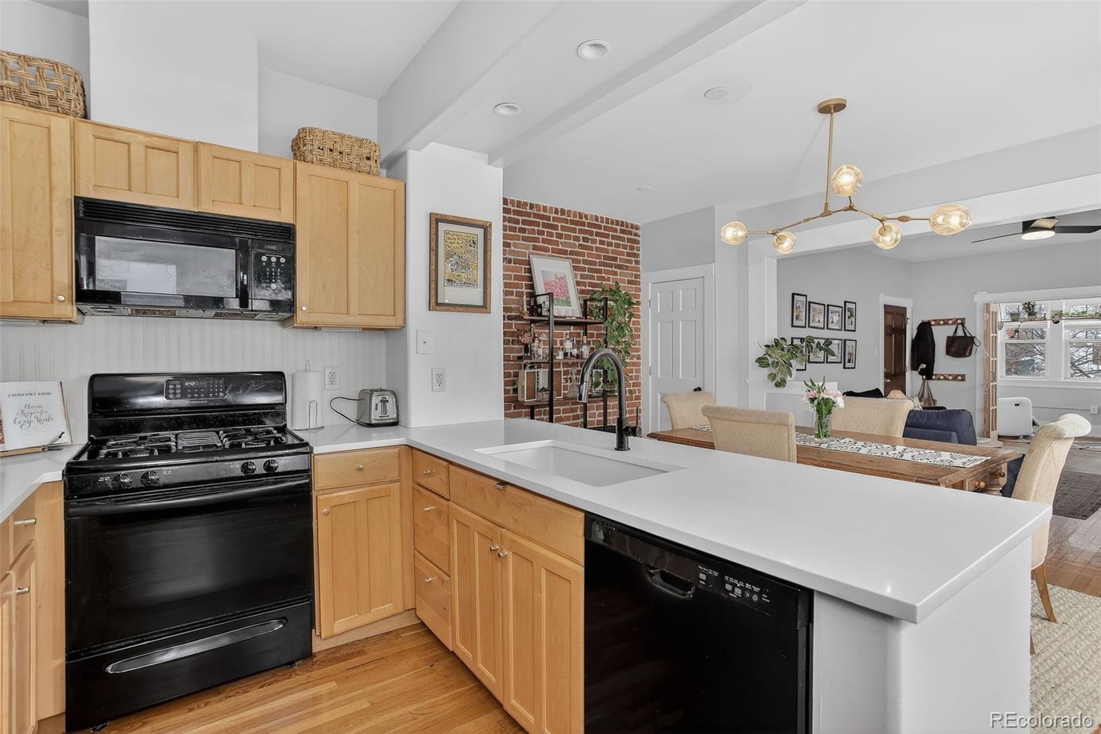 1648 N Ogden Street Unit: 4