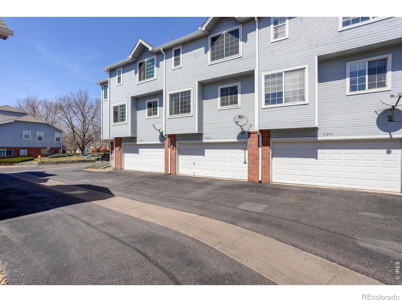 4120 E 119th Place