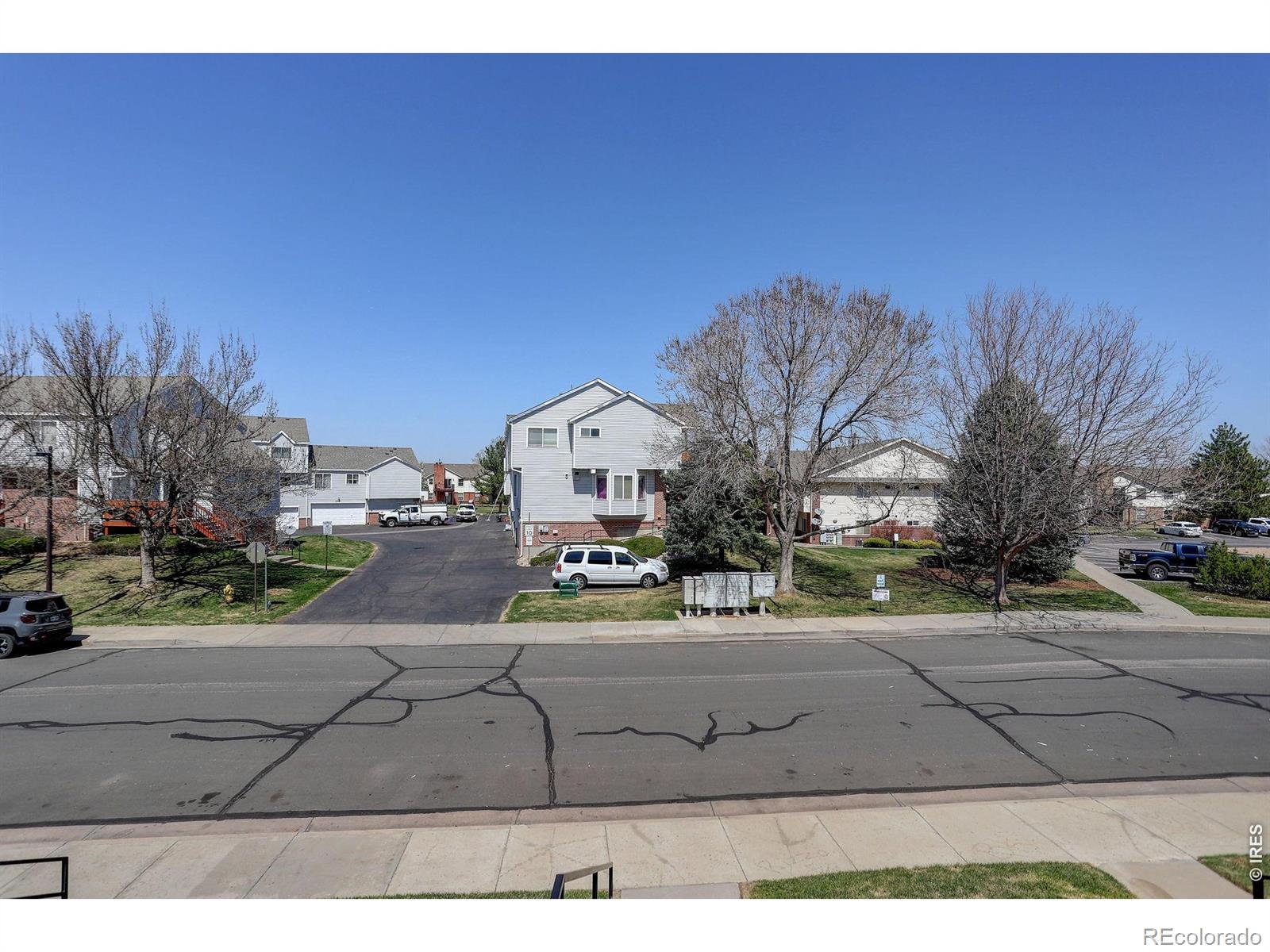 4120 E 119th Place