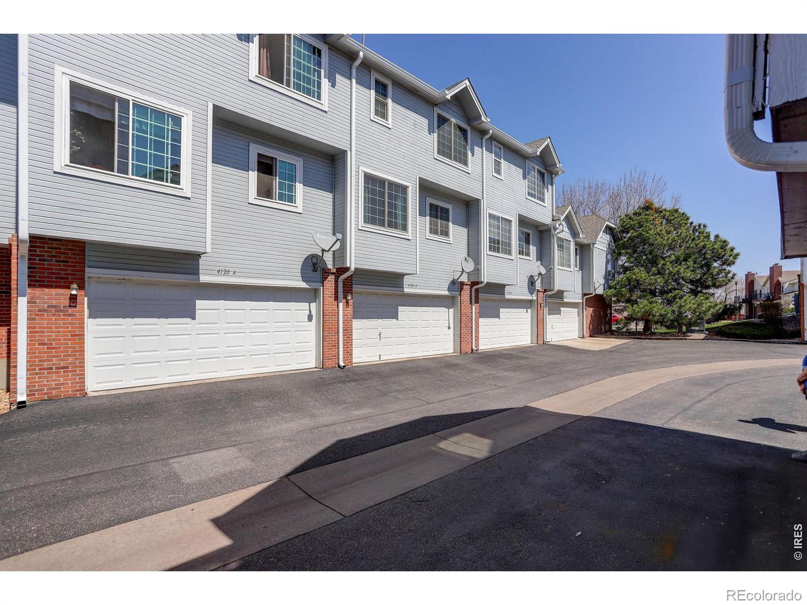 4120 E 119th Place