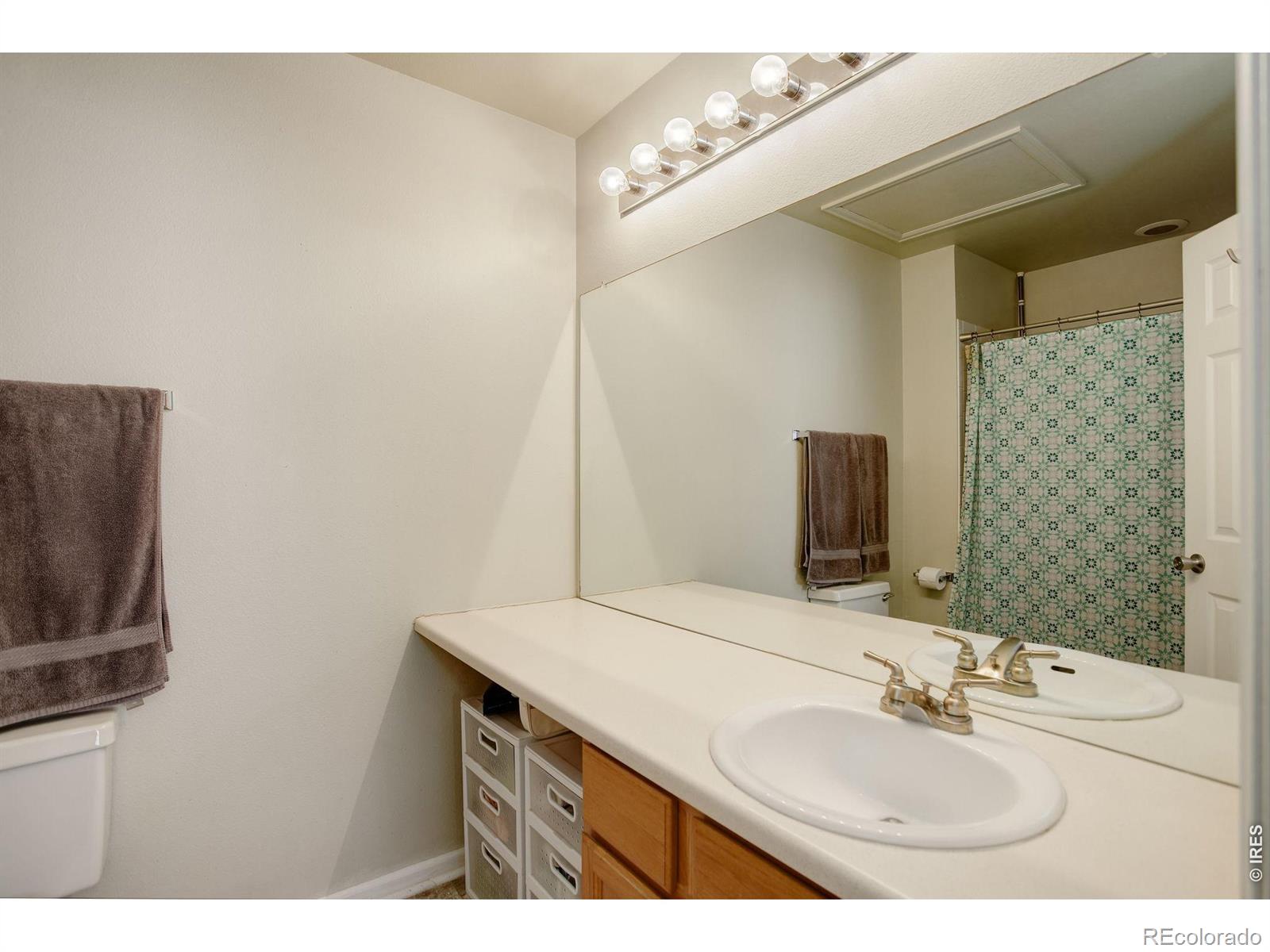 4120 E 119th Place