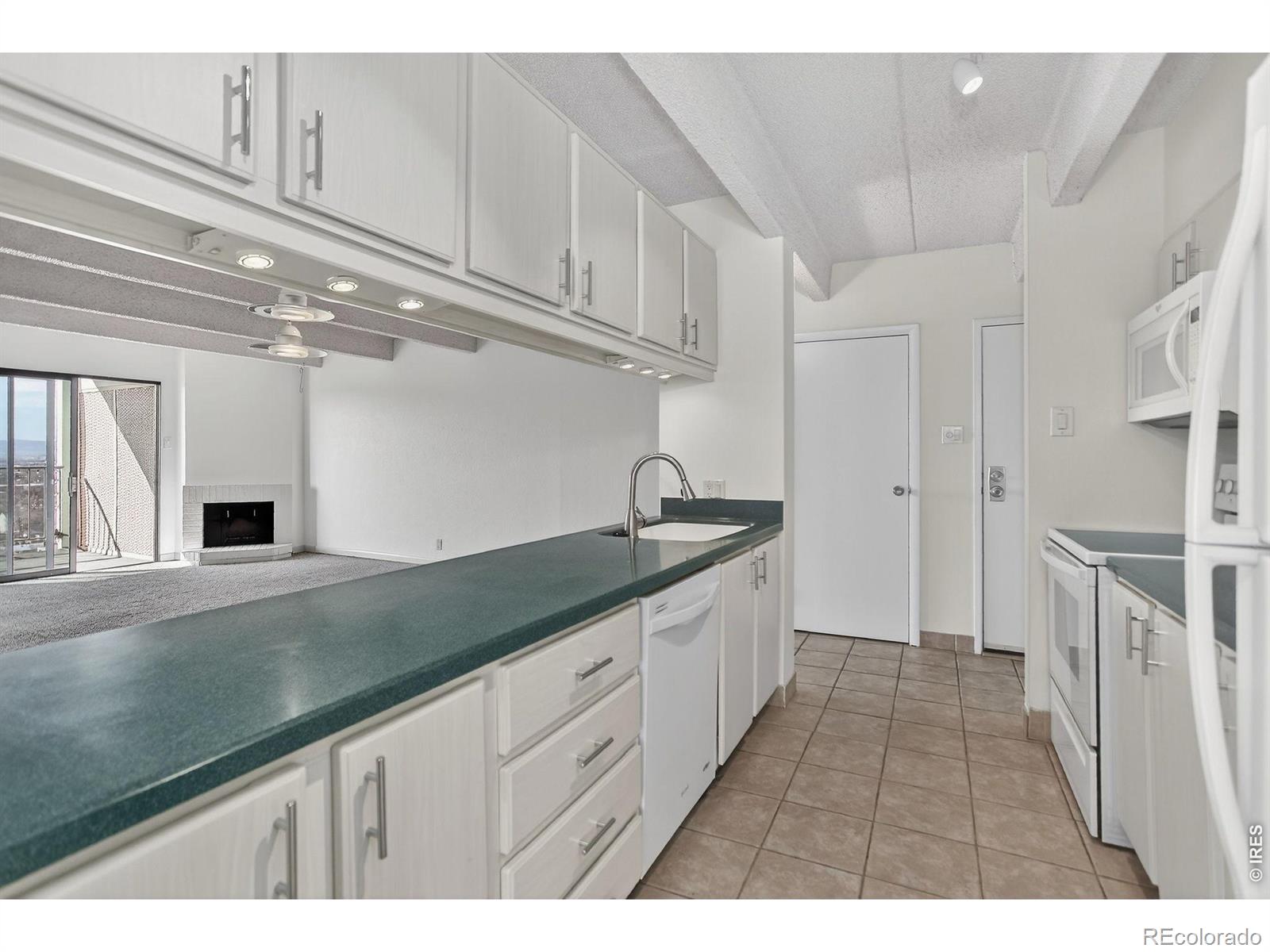 777 N Washington Street Unit: 1004