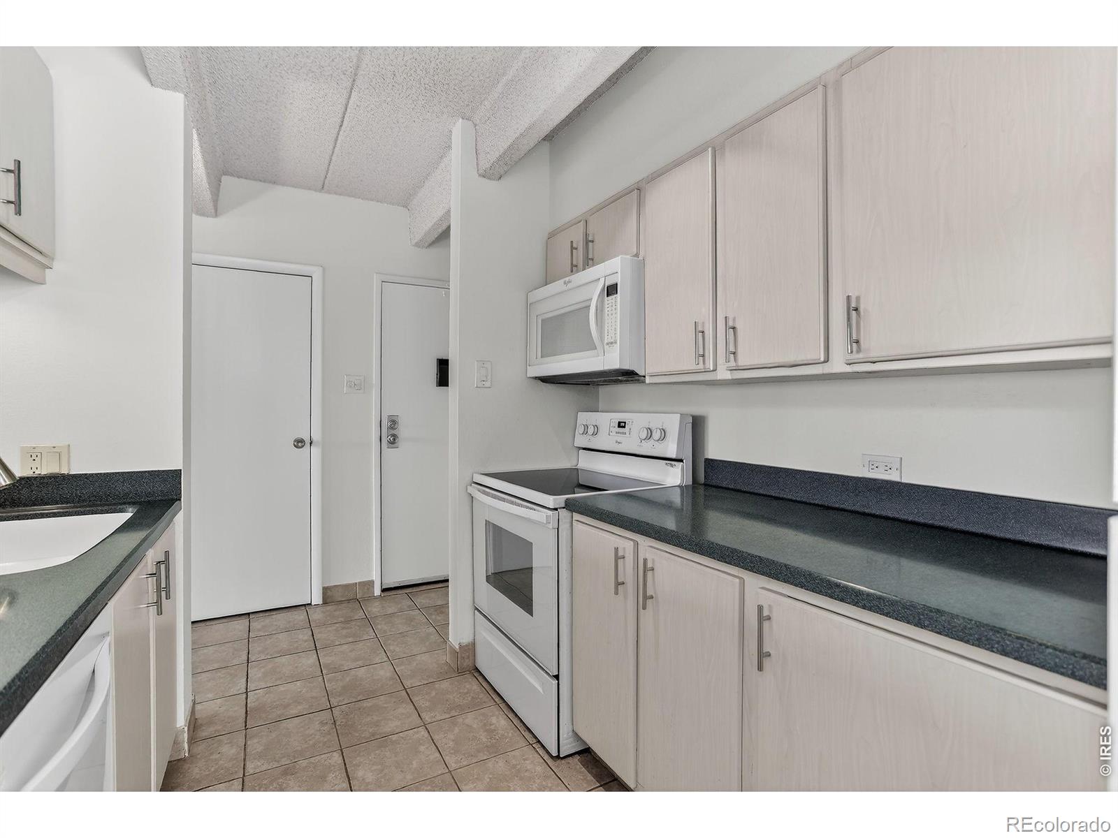 777 N Washington Street Unit: 1004