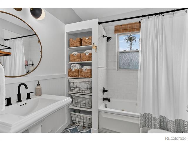 1648 N Ogden Street Unit: 4