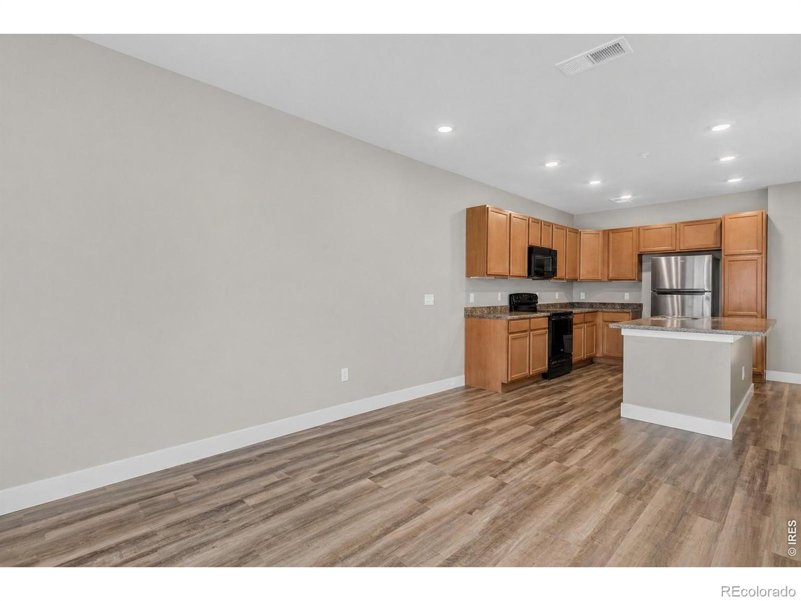 14351 E Tennessee Avenue Unit: 305