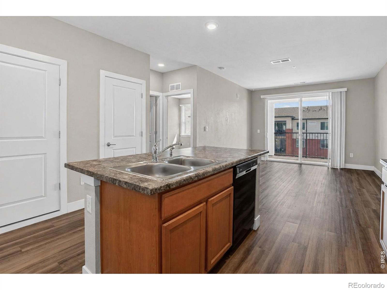 14351 E Tennessee Avenue Unit: 305