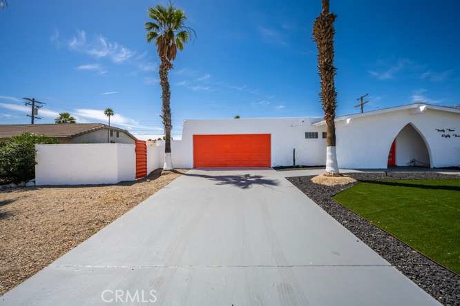 2383 E Bellamy