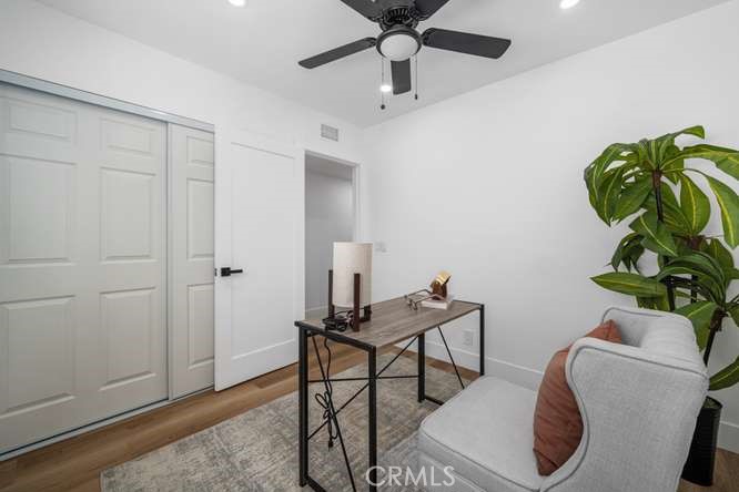 2383 E Bellamy
