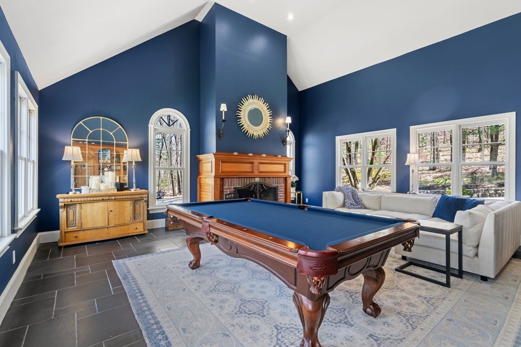 47 Brewster Rd