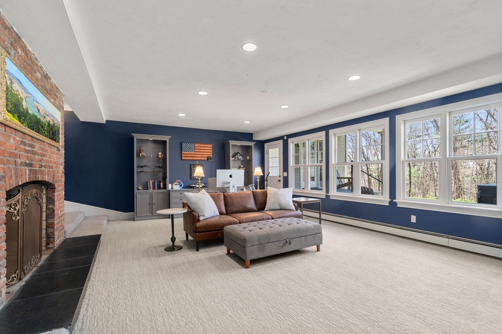 47 Brewster Rd