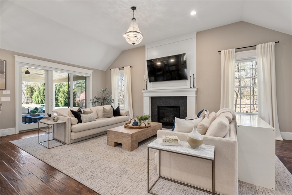 25 Anthony Dr