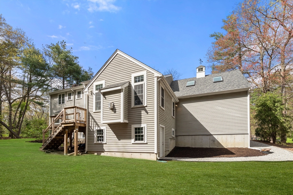 27 Middle Rd