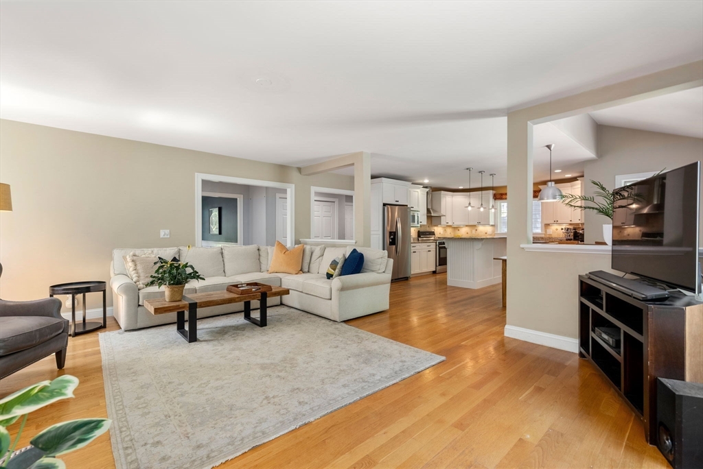 358 Peakham Rd