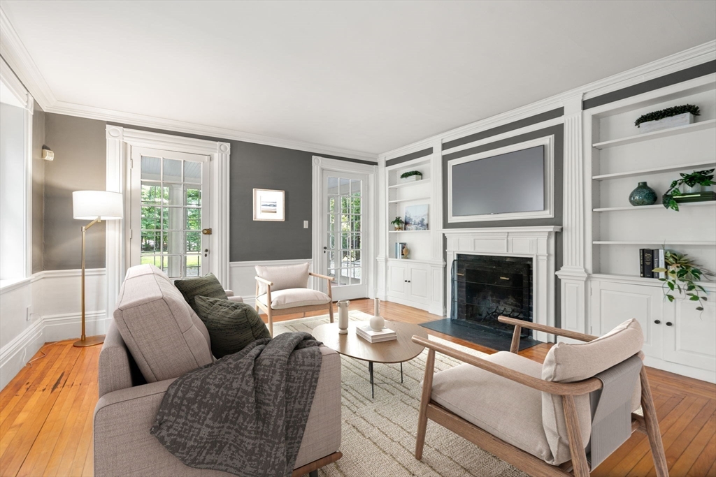 64 Pleasant St